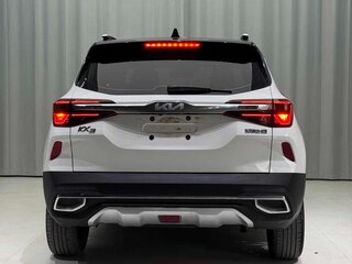 2022 Kia KX3, белый, 1562000 рублей, вид 5