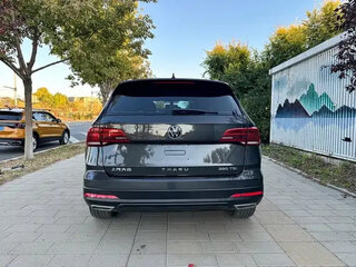 2023 Volkswagen Tharu I, чёрный, 1540444 рублей, вид 5
