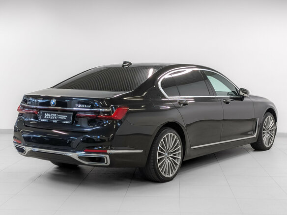 2022 BMW 7 серии Long 730Ld VI (G11/G12) Рестайлинг, чёрный, 6995000 рублей - вид 4