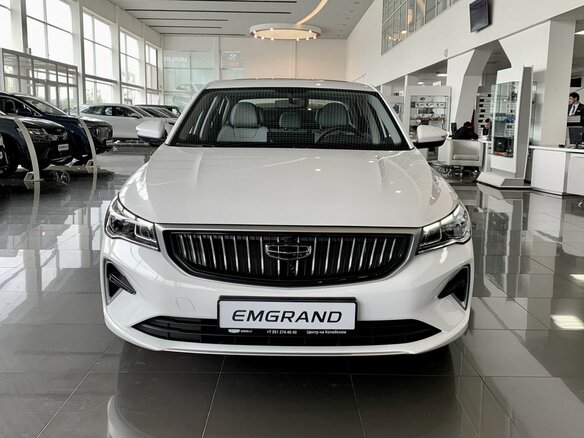 2023 Geely Emgrand II, белый, 2489990 рублей - вид 1