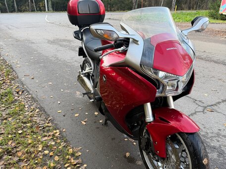 2010 Honda VFR 1200, красный, 660000 рублей, вид 2