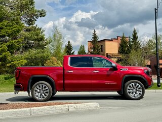 2024 GMC Sierra Crew Cab IV Рестайлинг, красный, 9000000 рублей, вид 3