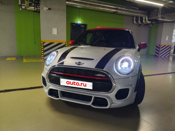 2015 Mini Hatch JCW III (F55/F56), серебристый, 2499000 рублей