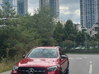 2019 Mercedes-Benz GLC 300 I (X253) Рестайлинг, красный, 3950000 рублей, вид 2