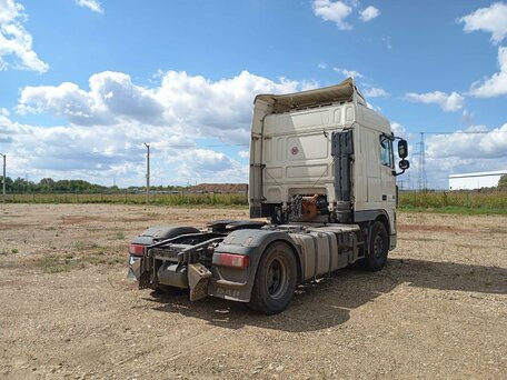 2017 DAF XF 105, белый, 3655000 рублей, вид 3