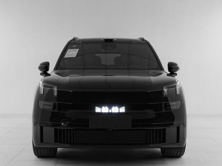 2025 Lynk & Co 900, чёрный, 7759000 рублей, вид 2
