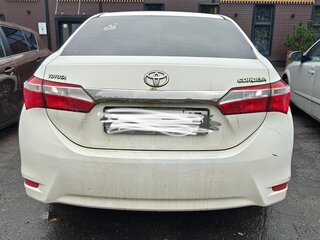 2015 Toyota Corolla XI (E160, E170, E180), белый, 1200000 рублей, вид 2