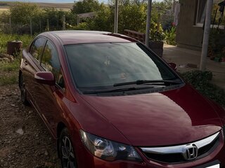 2011 Honda Civic VIII Рестайлинг, красный, 850000 рублей, вид 3