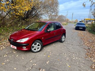 2003 Peugeot 206, красный, 185000 рублей, вид 2