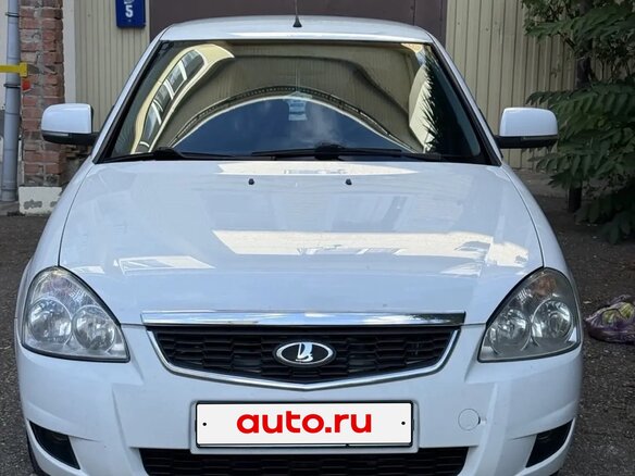 2015 Lada (ВАЗ) Priora I Рестайлинг, белый, 760000 рублей