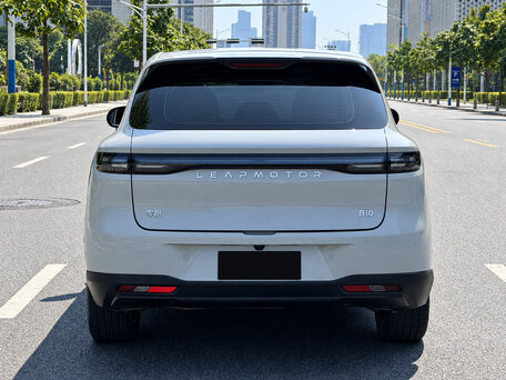 2026 Leapmotor B10, белый, 2830000 рублей, вид 5