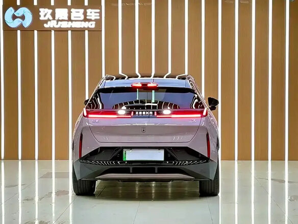 2024 Zeekr X 66 kWh I, розовый, 3713290 рублей - вид 16