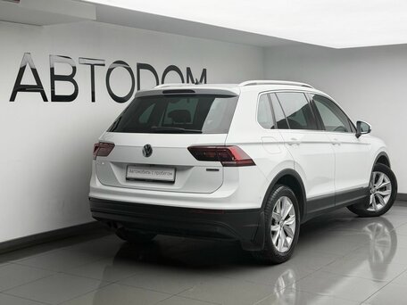 2019 Volkswagen Tiguan II, белый, 2134000 рублей, вид 4