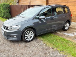 2018 Volkswagen Touran DSG7 II, серый, 1790000 рублей, вид 5