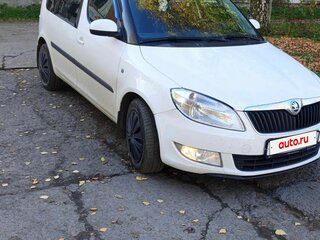 2013 Skoda Roomster I Рестайлинг, белый, 710000 рублей, вид 1