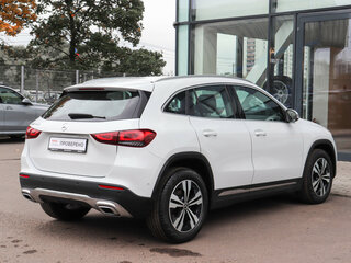 2020 Mercedes-Benz GLA 200 II (H247), белый, 3099000 рублей, вид 4