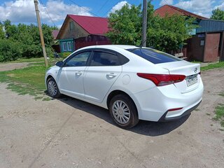 2018 Hyundai Solaris II, белый, 670000 рублей, вид 1