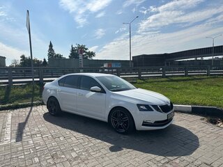 2020 Skoda Octavia III (A7) Рестайлинг, белый, 2600000 рублей, вид 1