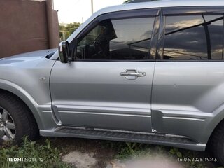 2006 Mitsubishi Pajero III Рестайлинг, серебристый, 950000 рублей, вид 4