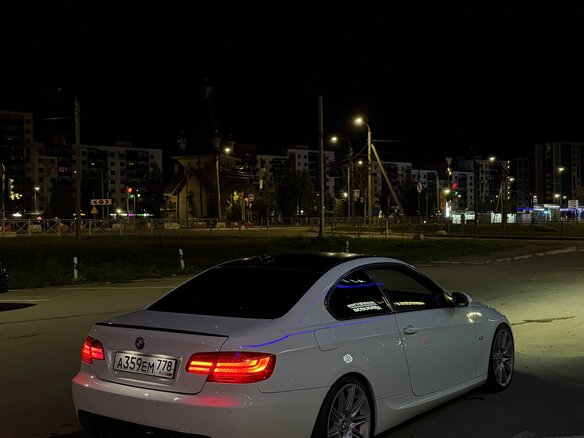 2008 BMW 3 серии 320d V (E90/E91/E92/E93), белый, 1300000 рублей - вид 7