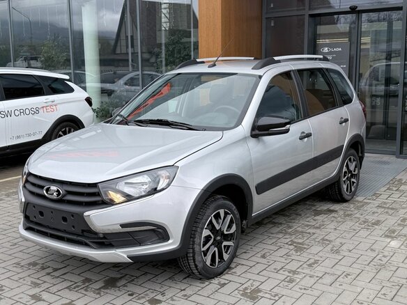 2026 Lada (ВАЗ) Granta Cross I Рестайлинг, серебристый, 1251000 рублей - вид 1
