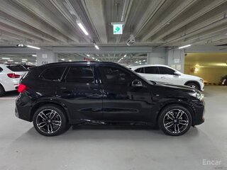 2025 BMW X1 18d sDrive III (U11/U12), чёрный, 5243802 рублей, вид 5