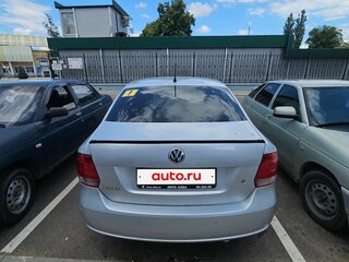 2014 Volkswagen Polo V, серебристый, 800000 рублей, вид 4