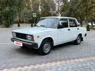2010 Lada (ВАЗ) 2105, белый, 200000 рублей, вид 1