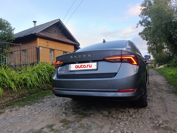 2021 Skoda Octavia IV (A8), серый - вид 5