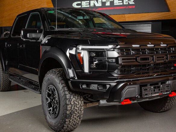 2025 Ford F-150 Raptor SuperCrew Raptor XIV Рестайлинг, чёрный, 18998000 рублей - вид 1