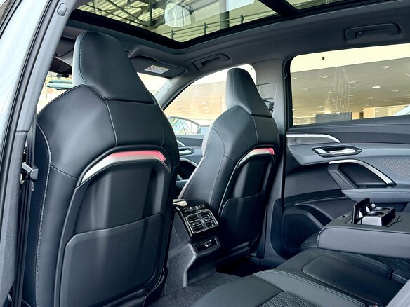 2026 Audi Q5 L III (GU), белый - вид 31
