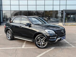 2015 Mercedes-Benz M-Класс 300 III (W166), чёрный, 2685000 рублей, вид 1