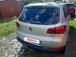 2016 Volkswagen Tiguan I Рестайлинг, серебристый, 1650000 рублей, вид 4
