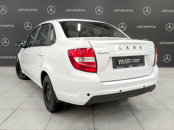 2023 Lada (ВАЗ) Granta I Рестайлинг, белый, 565000 рублей - вид 4
