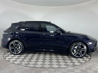 2019 Porsche Cayenne III, чёрный, 7250000 рублей, вид 4