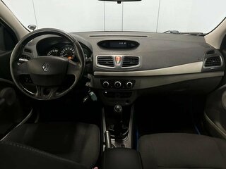 2011 Renault Megane III, серый, 630000 рублей, вид 4