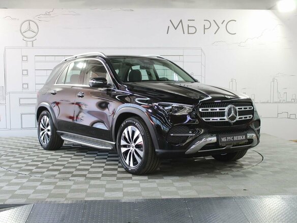 2026 Mercedes-Benz GLE 350 II (V167) Рестайлинг, чёрный - вид 4