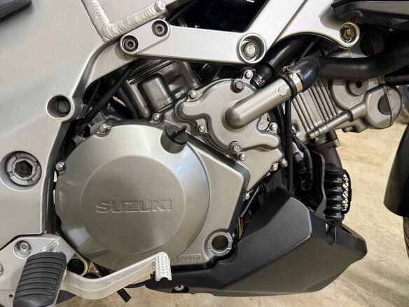 2002 Suzuki V-Strom 1000, серый, 450000 рублей - вид 17