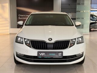 2020 Skoda Octavia III (A7) Рестайлинг, белый, 1815000 рублей, вид 2