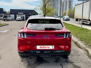 2022 Ford Mustang Mach-E 98 kWh I, красный, 5390000 рублей, вид 3
