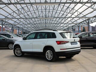2017 Skoda Kodiaq I, белый, 1950000 рублей, вид 3