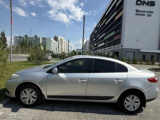 2013 Renault Fluence I Рестайлинг, серебристый, 700000 рублей, вид 4