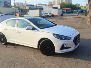 2019 Hyundai Sonata VII (LF) Рестайлинг, белый, 1370000 рублей, вид 4