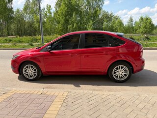 2008 Ford Focus II Рестайлинг, красный, 980000 рублей, вид 5