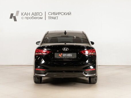 2018 Hyundai Solaris II, чёрный, 928658 рублей, вид 4