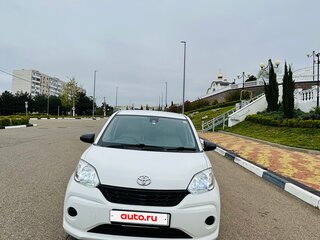2018 Toyota Passo III, белый, 950000 рублей, вид 1