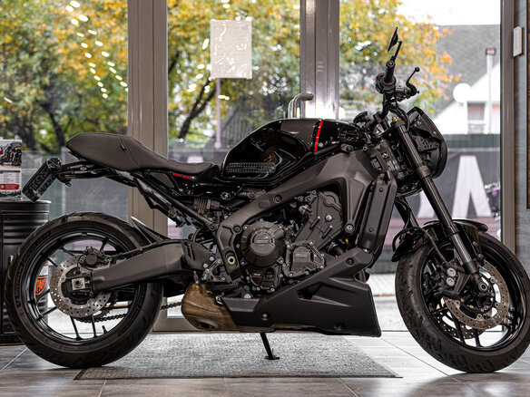 2022 Yamaha XSR900, чёрный, 1050000 рублей - вид 3