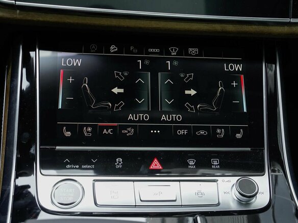 2025 Audi Q7 55 TFSI II (4M) Рестайлинг 2, бежевый, 13100000 рублей - вид 13