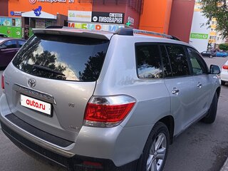 2012 Toyota Highlander II (XU40) Рестайлинг, серебристый, 1670000 рублей, вид 3