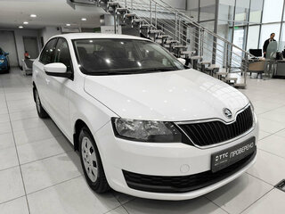 2018 Skoda Rapid I Рестайлинг, белый, 1210000 рублей, вид 3
